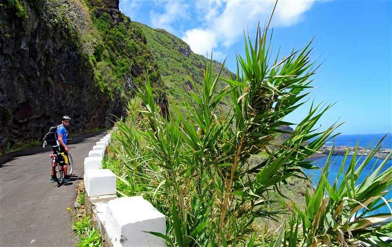 Quiet roads with great coastal views, Madeira