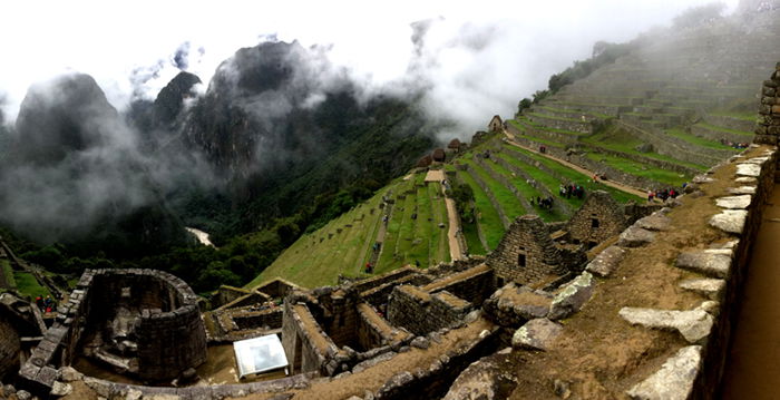 Far From The Expected, Maddening Crowds On The Inca Trail | KE ...